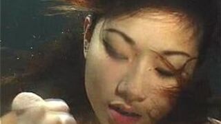 Underwater Asain Blowjob - porn video