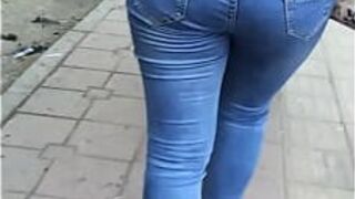 Chinese hot ass on the street - porn video