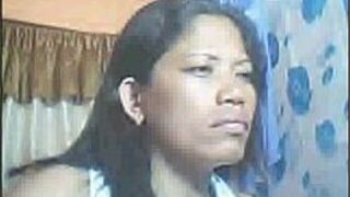 Playing Pinay - porn video